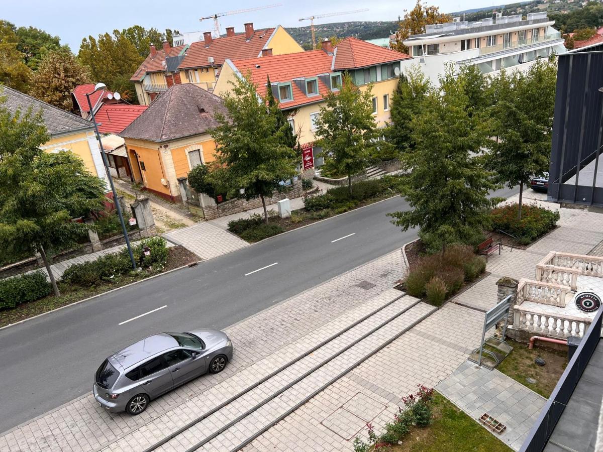 Panorama View Apartment In City Center Heviz Luaran gambar